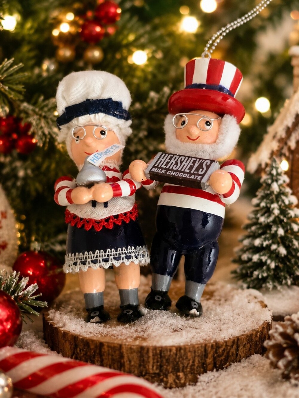 Hershey’s Chocolate Patriotic Elves Ornament Set of 2 2003 Red White Blue USA